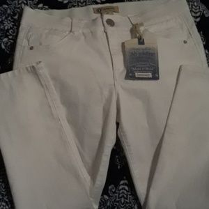 NWT Democracy White Pants Size 10